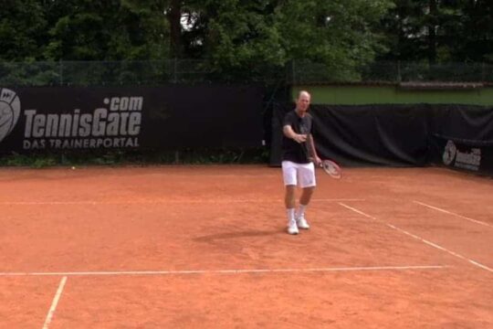 If Chipping and Charging Start Moving in as the Opponent Tosses and Use your Outside Stroke
